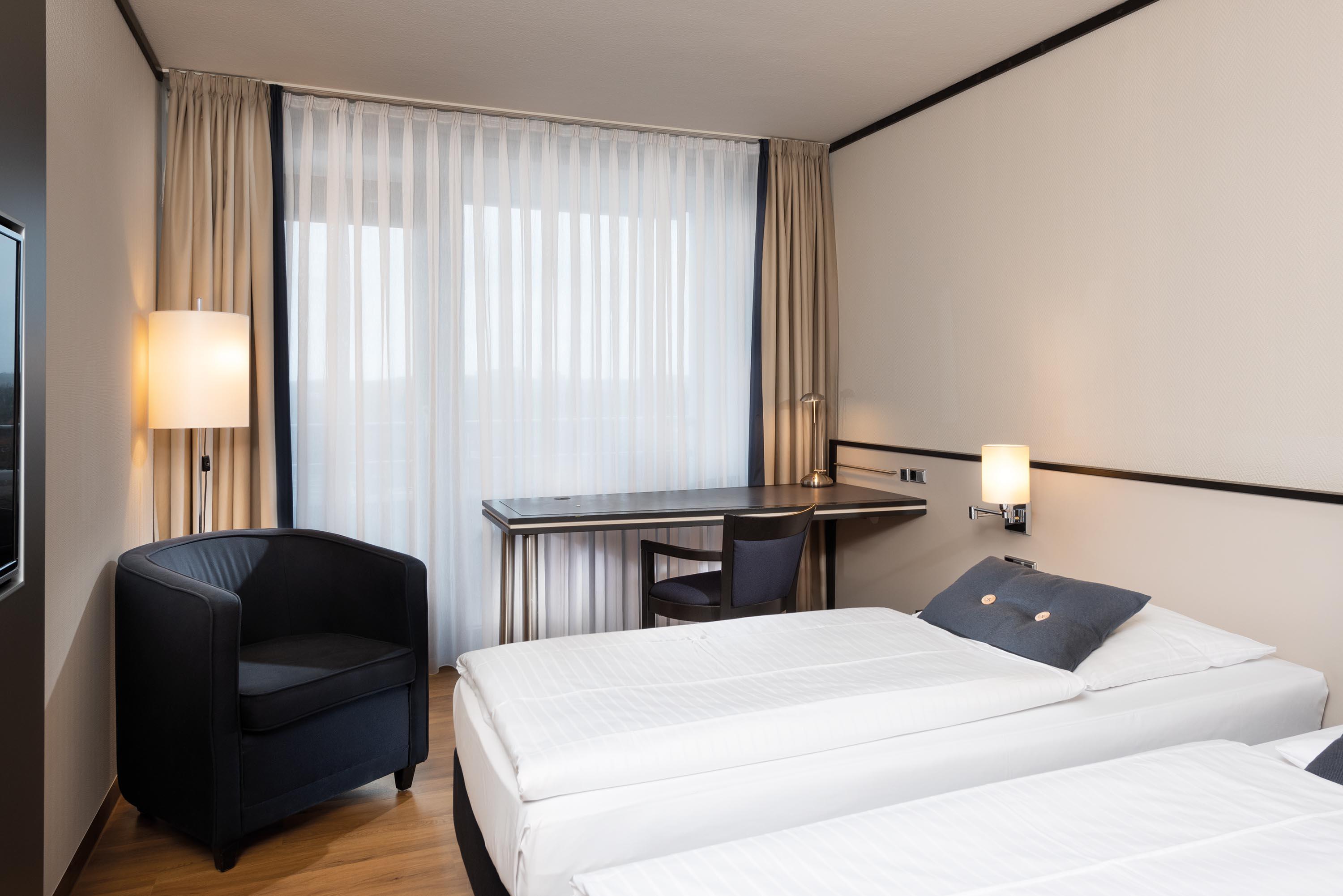Seminaris Hotel Lueneburg Екстер'єр фото